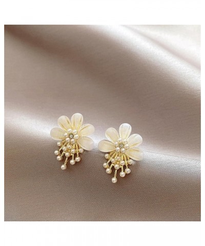 Flower Pearl Cluster Small Earrings Charm Cute White Acrylic Daisy Rose Sunflower Petal Floral Simulated Pearl Lightweight St...