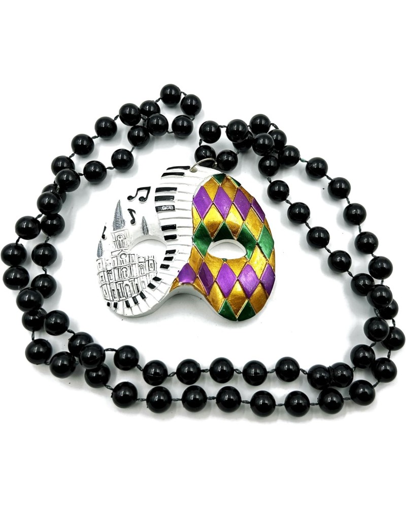 Harlequin Mask Mardi Gras Bead Necklace Orleans French Quarter Saint Louis Cathedral $8.62 Necklaces